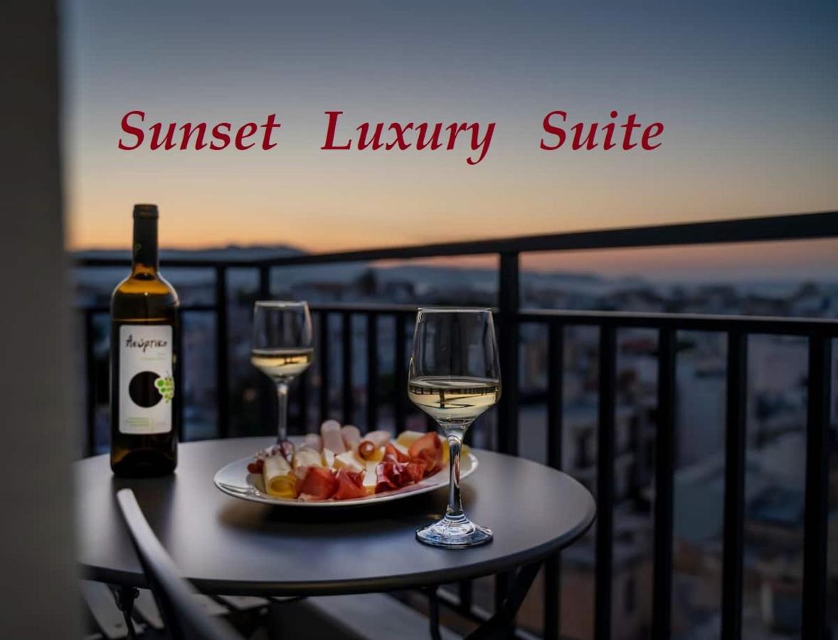 Sunset Luxury Suite - Rooftop Apartment In The City Center Heraklion Exteriör bild